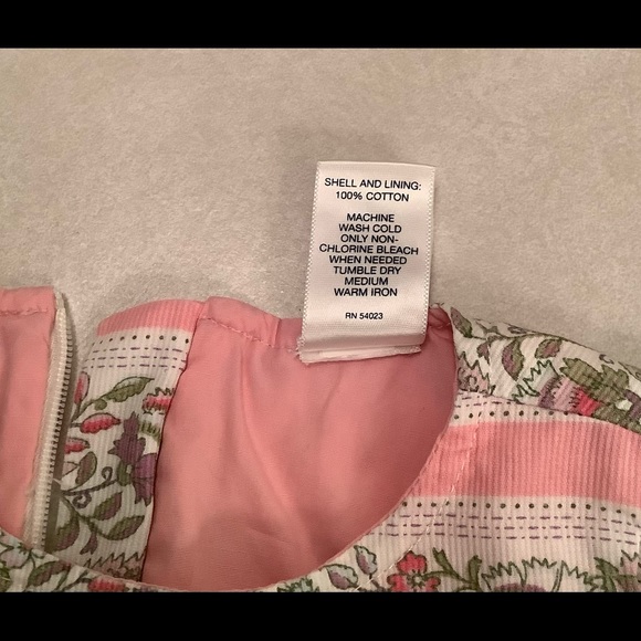 baby Gap floral cap sleeved dress. Size 12-18M. - Picture 5 of 5